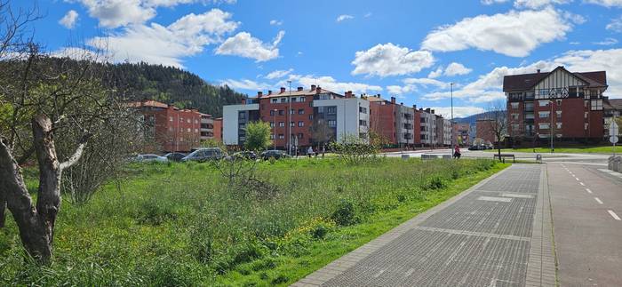 Alokairu publiko 54 etxebizitza Muntsaratzen