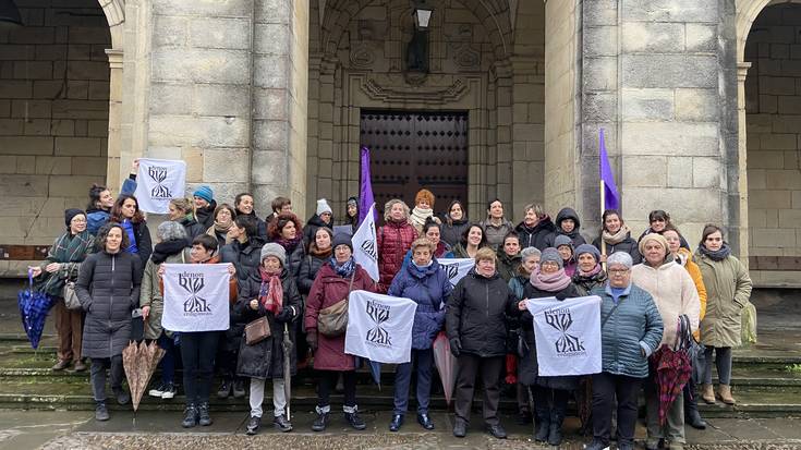 Durangaldeko Mugimendu Feministak zaintza sistema “irauli” egiteko dinamika hasi du