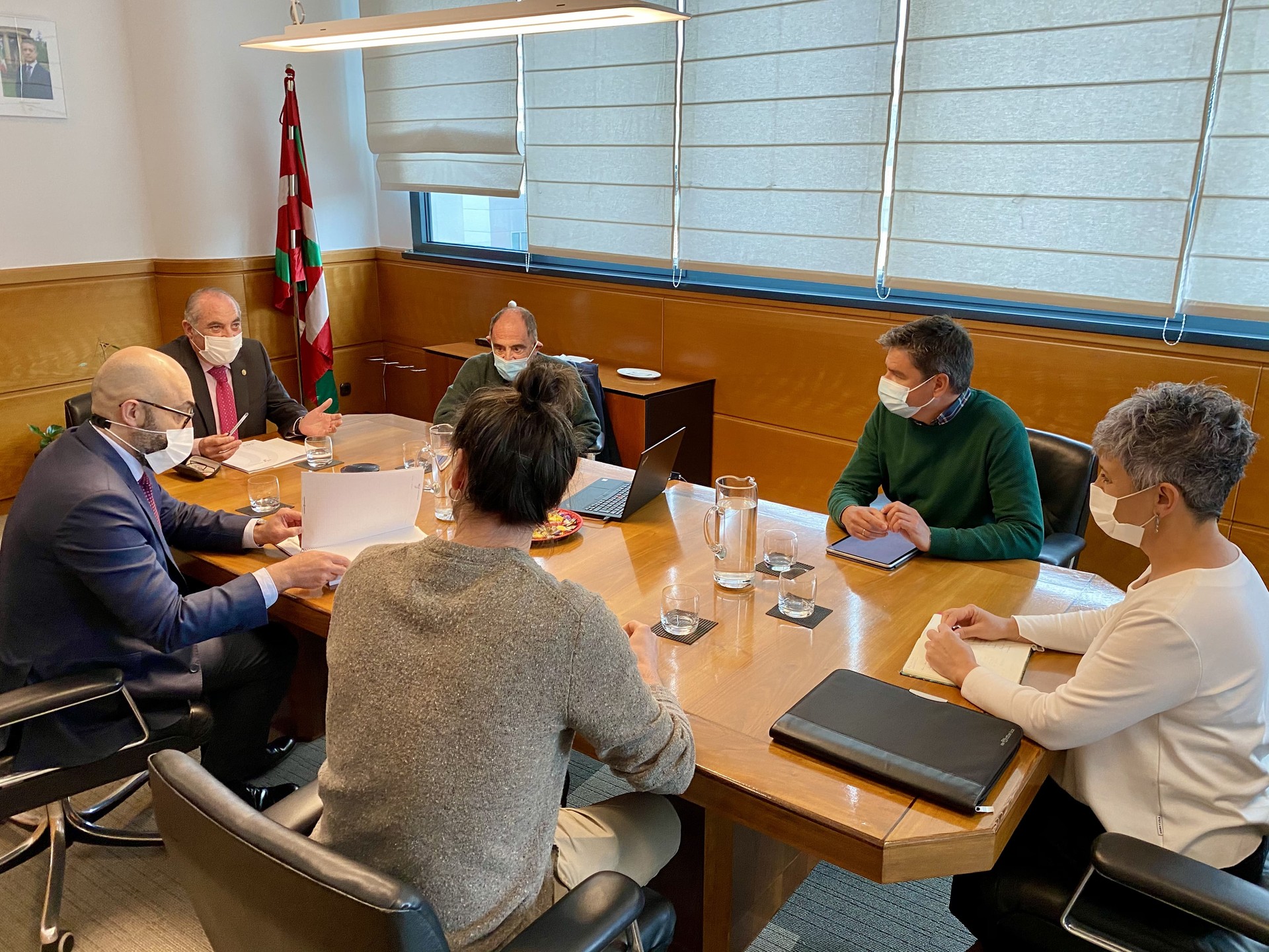 Trenbidearen lurrei "alternatiba bat" bilatzeko lan taldea sortzea proposatu dio Durangoko Udalak Jaurlaritzari