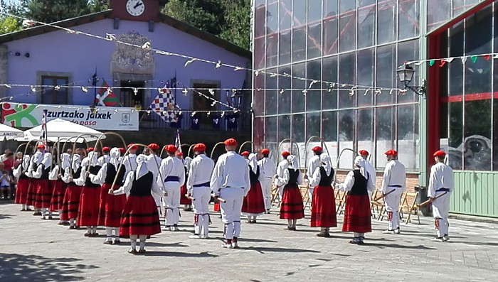 Mendi Gain dantza taldeak 50. urteurrena ospatu du - 4