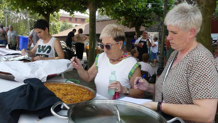 [EGITARAUA]: Paella txapelketa, Olatz Salvador eta Luhartz, besteak beste, Mallabiko Andra Mari jaietan