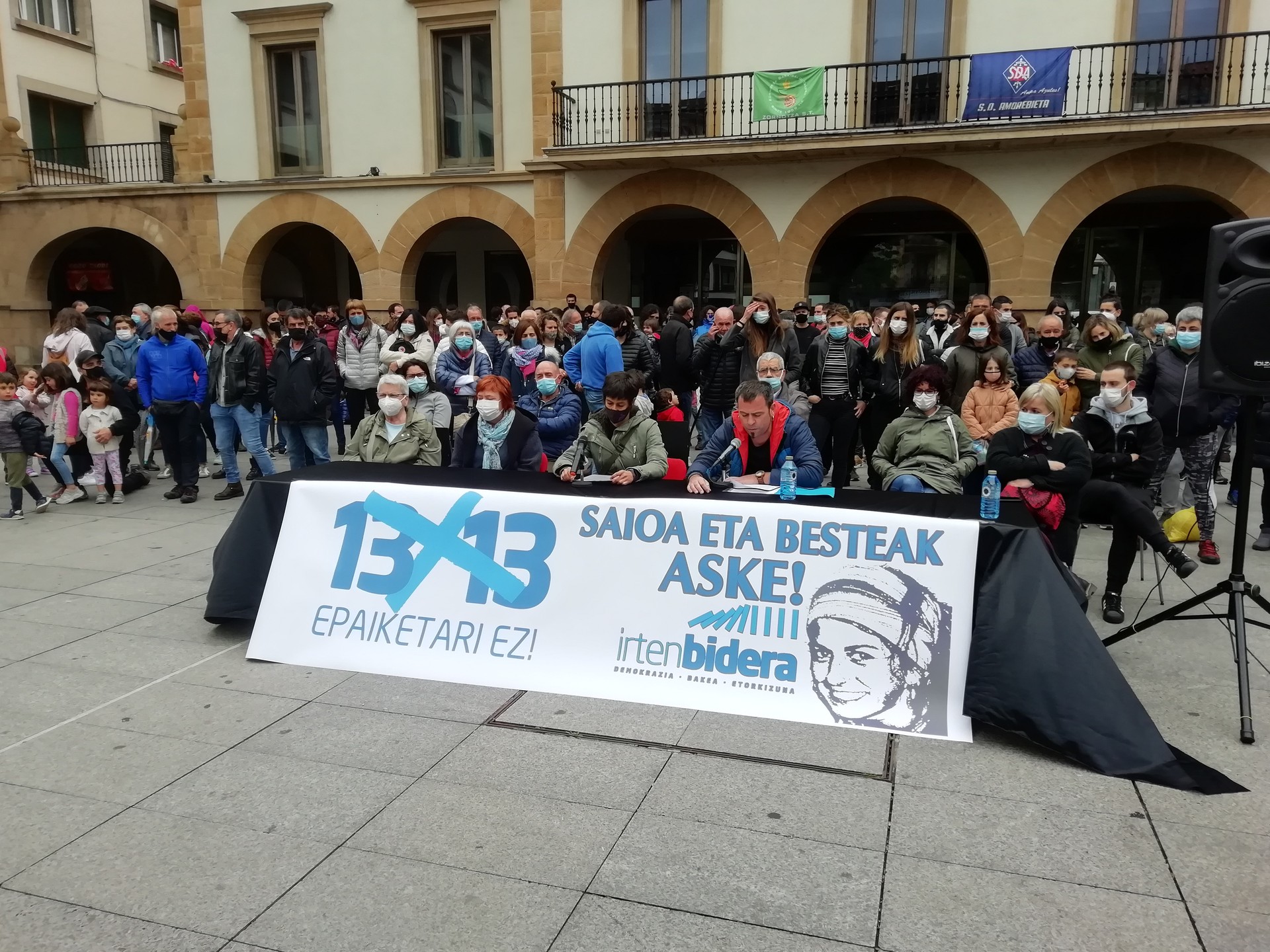 Zornotzako mugimendu feministak Saioa Agirreren aldeko elkartasun kanpaina hasi du