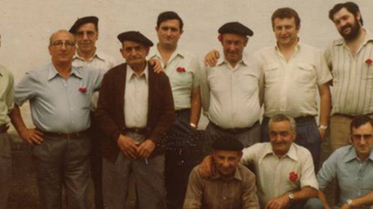 Kofradietako ohorezko lehendakaria hil da