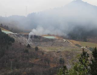 Gaur sei urte betetzen dira Eitzagako hondamenditik