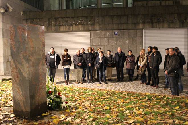 Biktimak oroitu dituzte Durangoko Ezkurdin