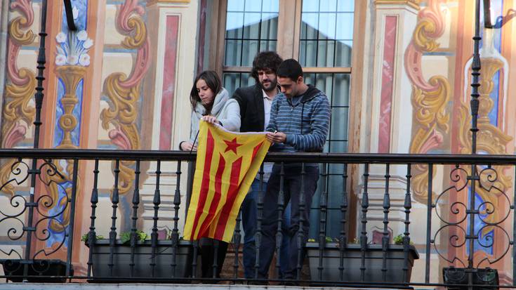 Kataluniako estelada Durangoko udaletxeko balkoian