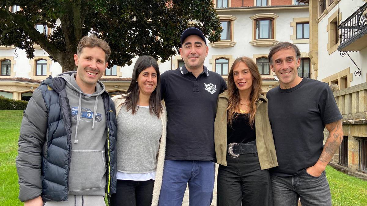 "Edozein aitzakia da ona lagun zaharrekin batzeko"