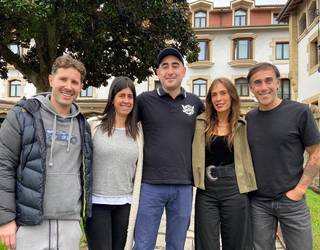 "Edozein aitzakia da ona lagun zaharrekin batzeko"