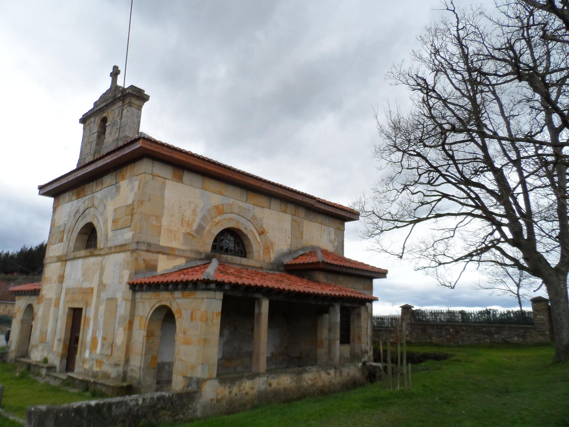 Ermita artean zapatu goizean
