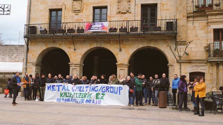 Metal Smelting enpresako lau langileren kaleratzea salatzeko manifestazioa egingo dute bihar Elorrion