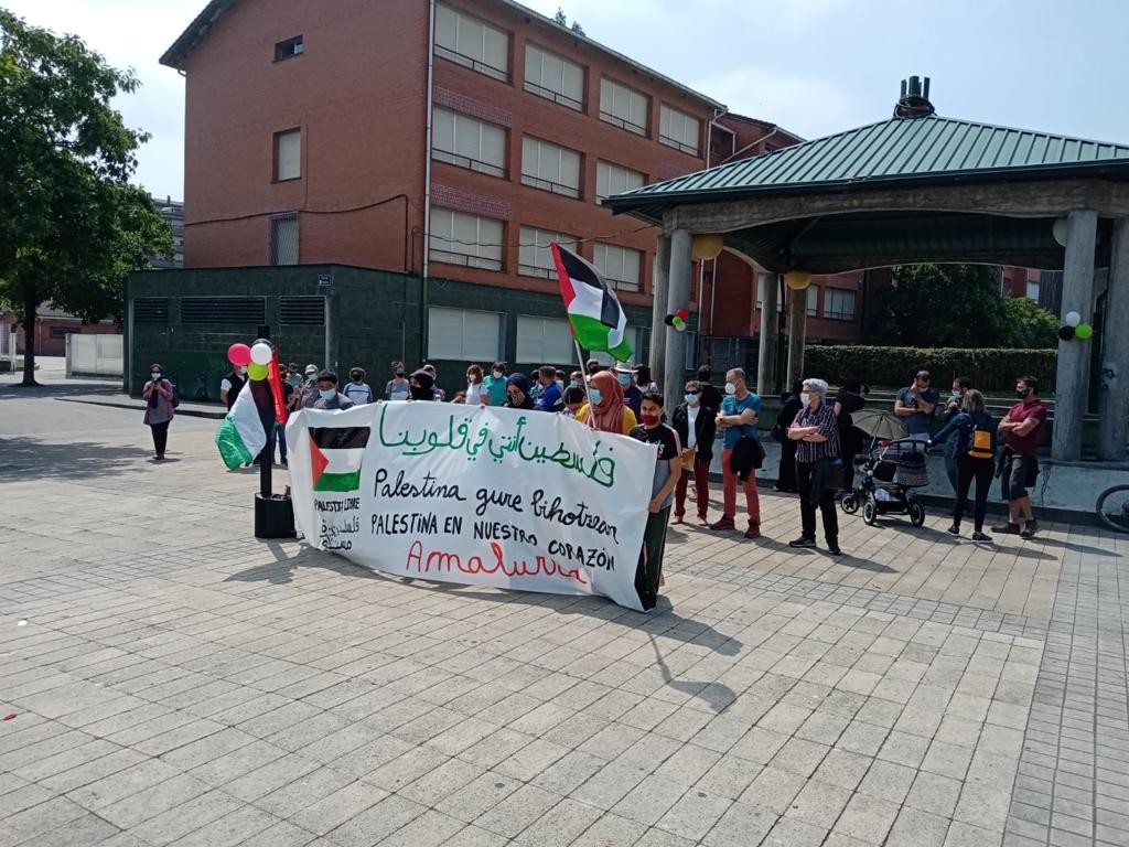 Palestinaren aldeko elkarretaratzea egin dute Abadinon