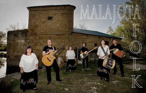 Malajota Folk taldea