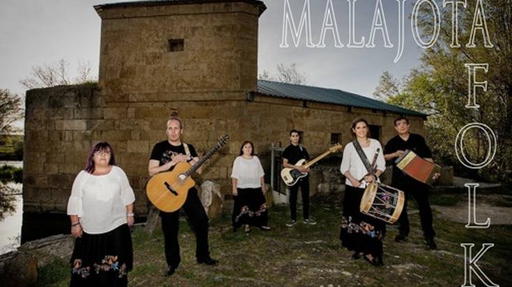 Malajota Folk taldea