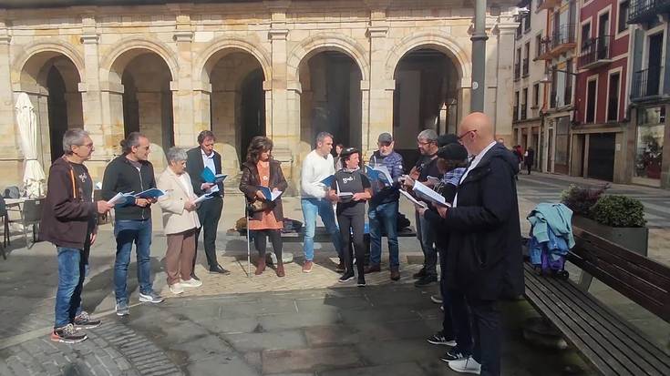 [BIDEOA] 'Durango kantari' ekimena aurkeztu dute