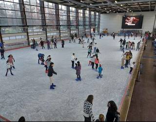 Durangoko izotz pistak zapatuan zabalduko ditu ateak