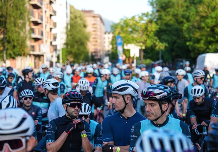 [SAILKAPENA]: Ehundaka txirrindulari batu zituen BIBE Transbizkaia martxak