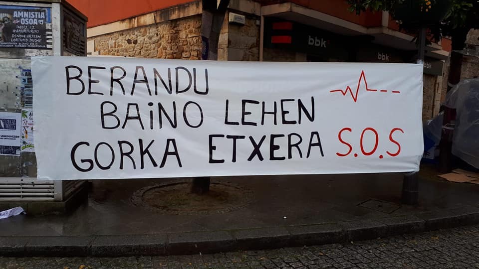 'Ni Zu Bi' ekimenari elkartasuna adierazteko argazkia aterako dute Abadiñon