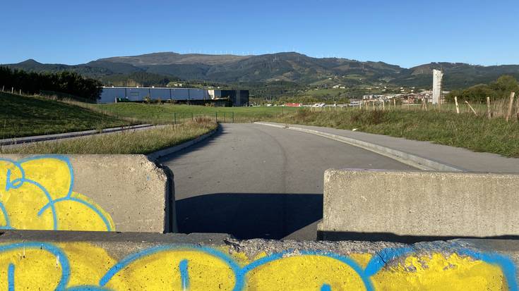 Eguzkitzako industrialdea garatzeko prozesuari ekin diote, enpresariekin bilera sorta hasita