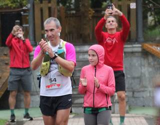 [BIDEOA]: Mañariarrek pasilloa eginda sartu zen herriko plazara Andoni Arakistan, Mañaritik Atxetarako azken parte hartzailea