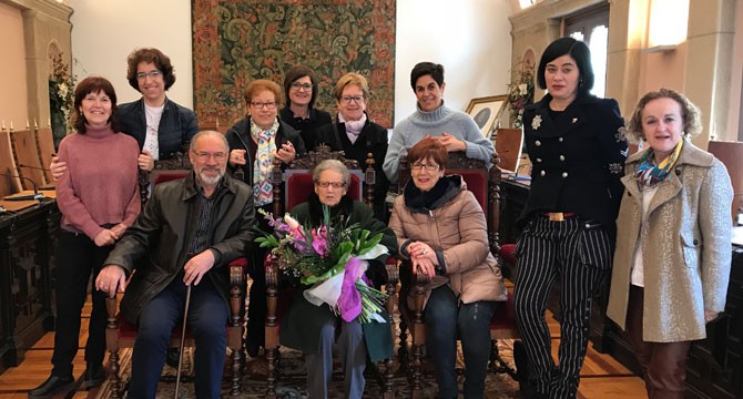 Paki Barcenilla, 105 urteko bidaiari nekaezina