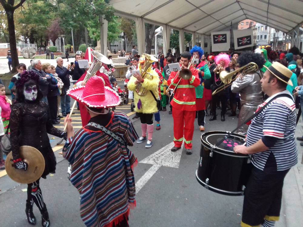 Mozorro eguna atzo, Patxikotxuri agur, gaur