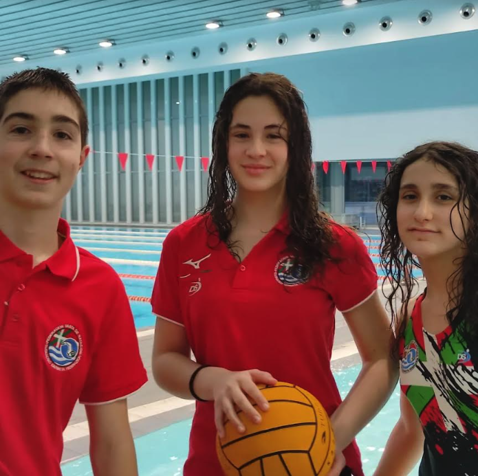 Zornotzako waterpolo taldeko hiru kide euskal selekzioagaz jokatzen hasi dira