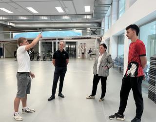 Larreako gimnasioa handituko dute, Zornotzako kirolaren eta jarduera fisikoaren udal planagaz