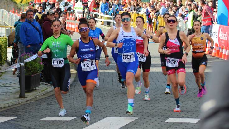 Garaiko duatloia zelan indartu hausnartuko dute antolatzaileek