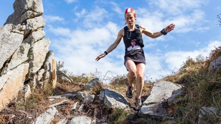 Oihana Azkorbebeitia nagusi Maxi Trail mendi lasterketan, Asturiasen