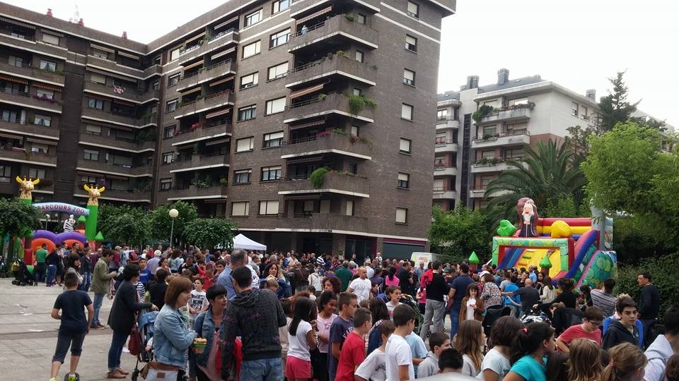 'La Cuadri del Hospi' elkartearen aldeko jaia zapatuan Muruetatorren