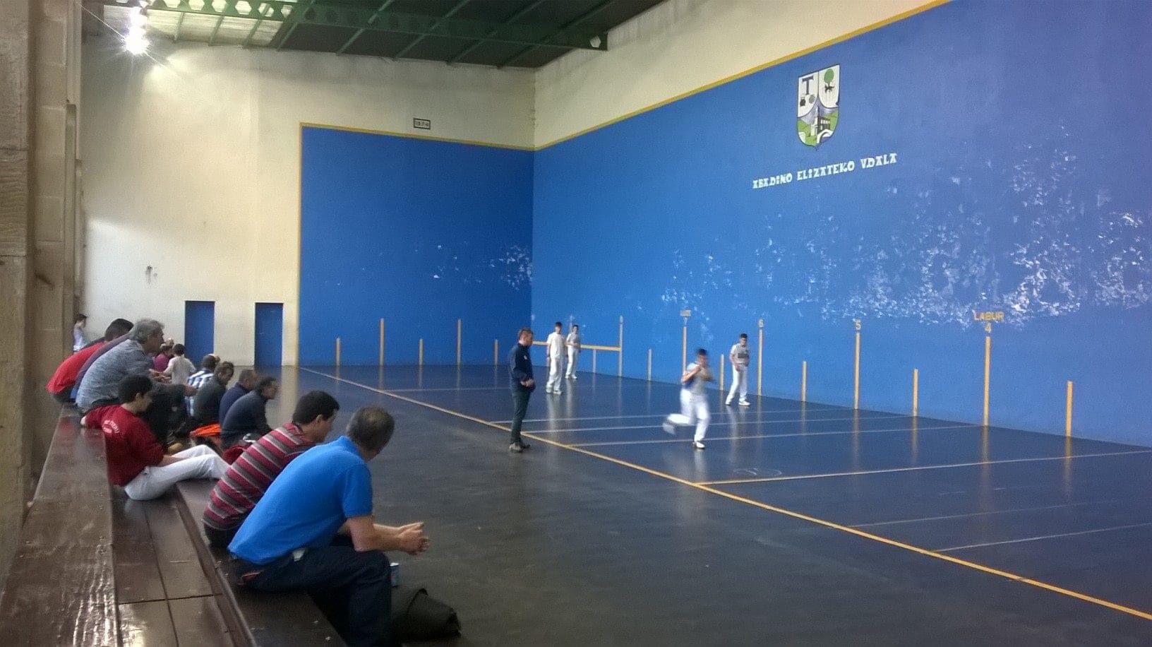San Trokaz pilota txapelketa bertan behera utzi dute "udalak ez duelako erraztasunik ipini"