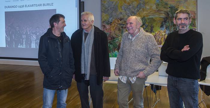 "Gure amak inoiz ez zigun esan aita nola topatu zuten, zer egin zioten"
