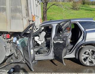 67 urteko auto gidaria hil da Zornotzan kamioi baten kontra izandako istripuan