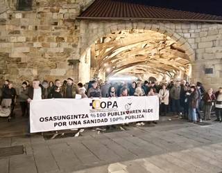 "Osasun publikoa eta kalitatezkoa" aldarrikatu dute DOPAk deitutako elkarretaratzean