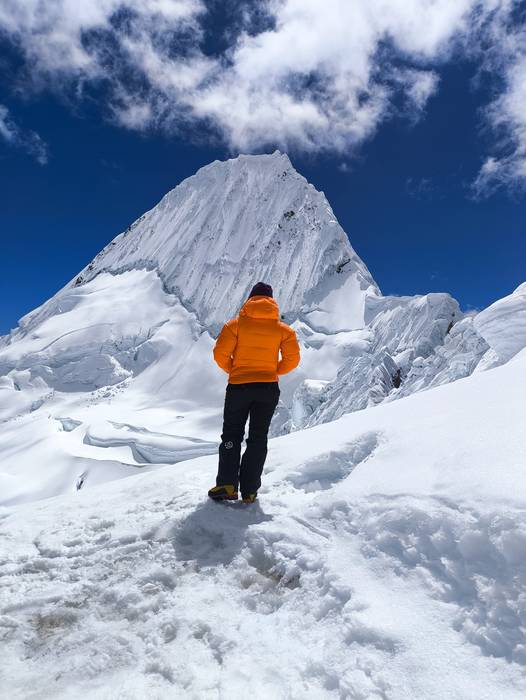Alpamayo goi kampamentuko bakardadean-PERU