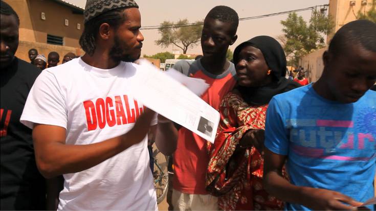 Senegalgo kultura eta gizartea ezagutzeko ekintzak, Bibliotekan