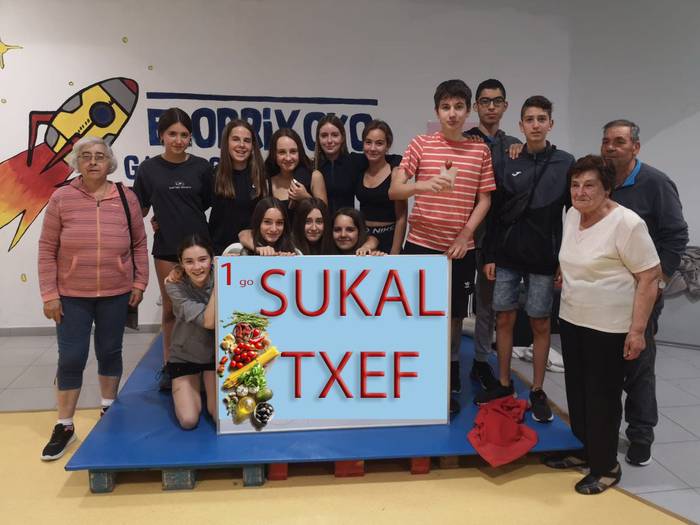 Elorrioko 301 lagunek parte hartu dute 'Belaunaldi artean' programan