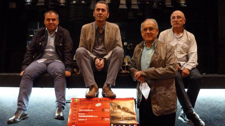 Jabier Muguruzaren eta Bernardo Atxagaren 'Harriaren hiztegia', Zornotza Aretoan kurtsoa abiatzeko 