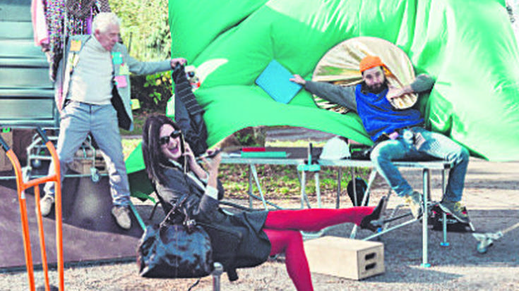 Edozer saltzeko ahalmenaz hausnartzera gonbita, 'Kolapsoa'-n