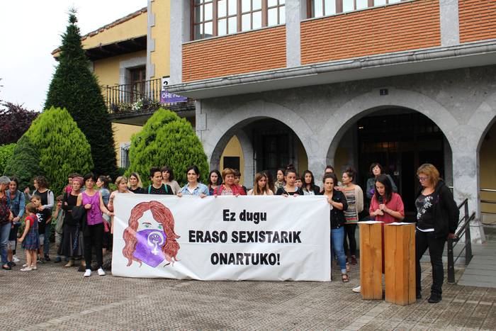 Brigada feministara batzeko deia egin dute Zaldibarko jaietarako
