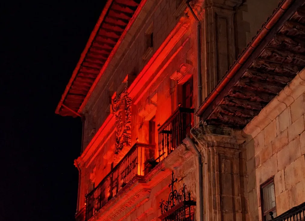 Durangoko Arte eta Historia Museoa kolore gorriz argiztatuko dute ekainaren 12tik 14ra