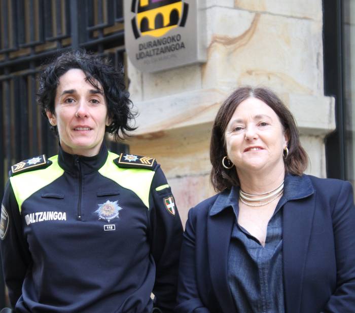 Lapurretek behera egin dute Durangon, eta gora, aldiz, borrokek