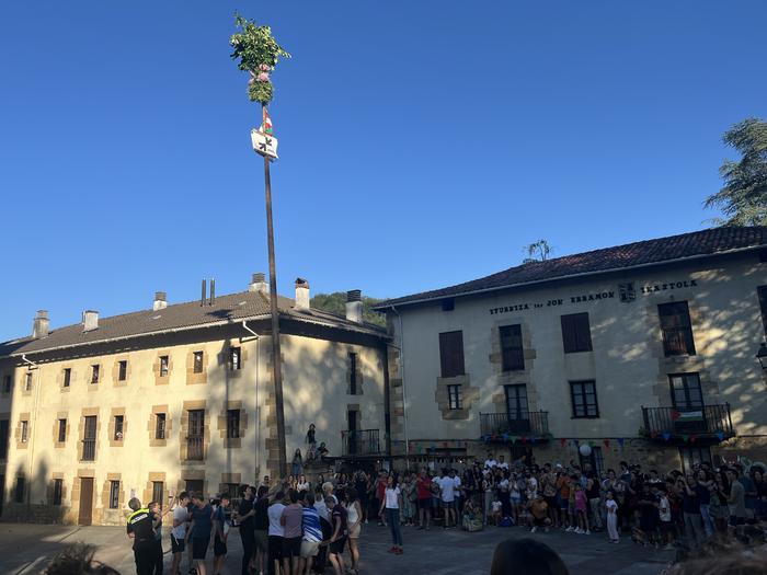 Giro onean hasi dituzte Berrizko San Pedro eta Santa Isabel jaiak