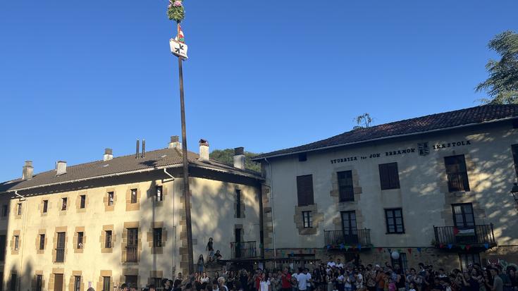 Giro onean hasi dituzte Berrizko San Pedro eta Santa Isabel jaiak