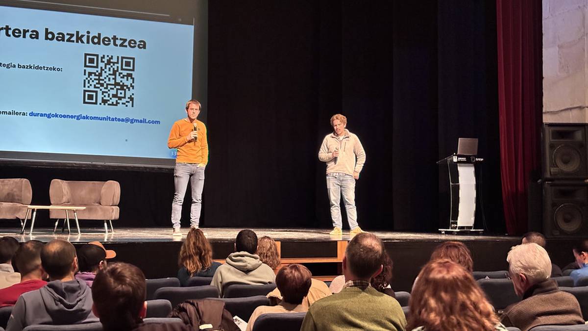 [ARGAZKI GALERIA]: Durangoko Energia Komunitatea aurkeztu dute, eredu energetiko "justu, jasangarri eta tokikoa" helburu