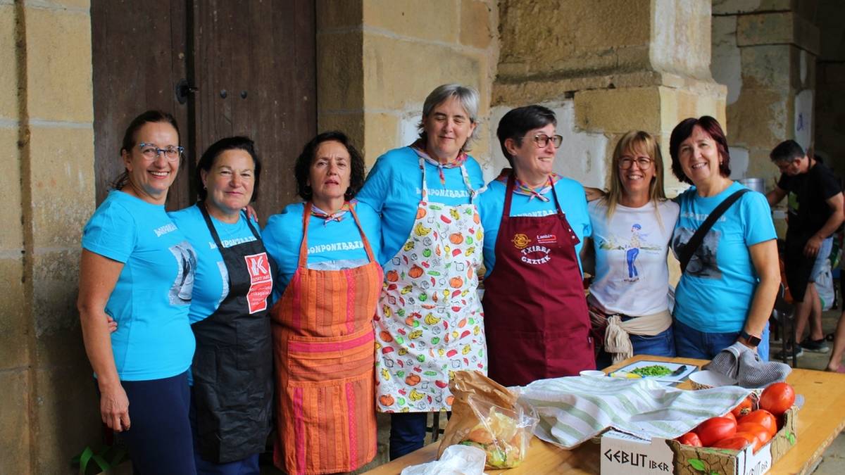 [ARGAZKI GALERIA]: Paella eta marmitako txapelketak Mallabian, jaietako azken egunean