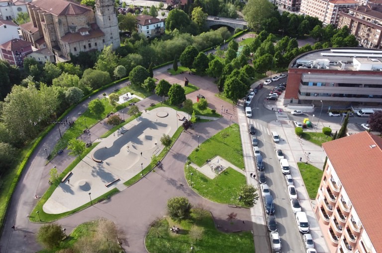 Erregetako Loteriak 300.000 euroko saria utzi du Zornotzan