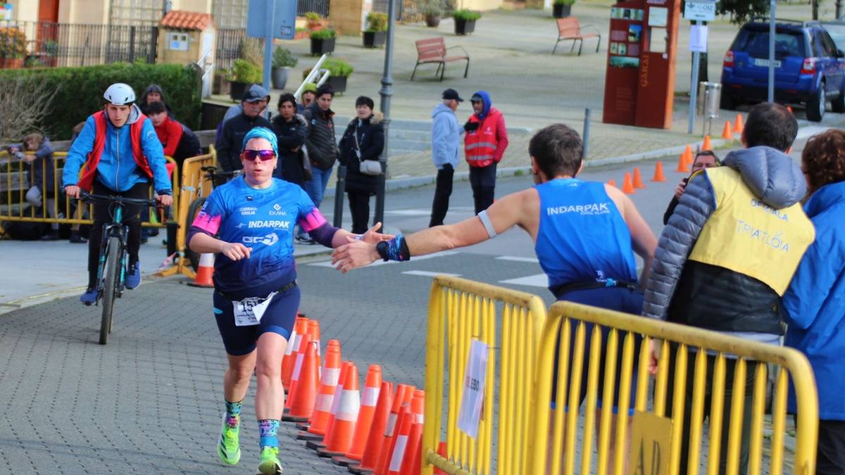 [ARGAZKI GALERIA]: Garaiko duatloia iruditan