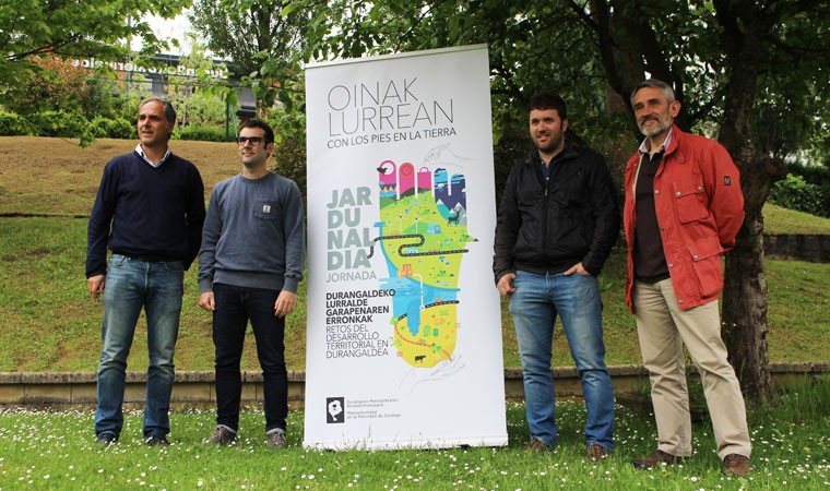 Nekazaritza-lurren eta eskola jantokien gaiak aztertuko dituzte Oinak Lurrean jardunaldian