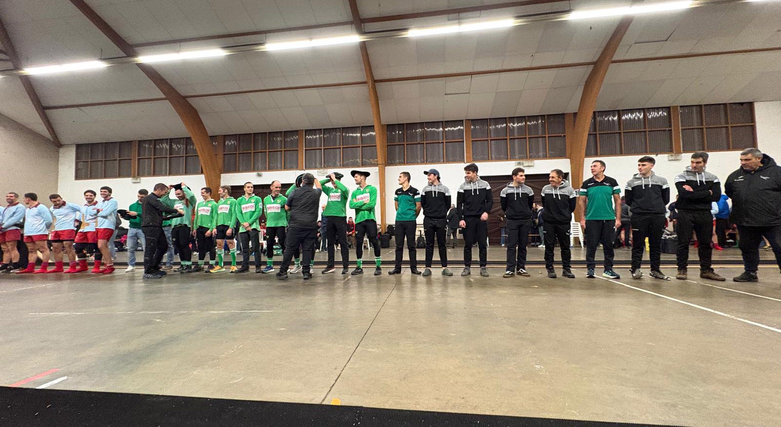 Abadiño Sokatira Taldeak podiumean hasi du goma gaineko denboraldia